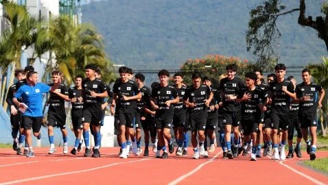 Yamil Bukele ratifica a Víctor Pastora en la Sub-17 pese a eliminación rumbo al Mundial