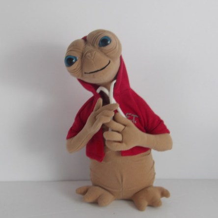 Universal Studios – ET Extra-Terrestrial 9″ Plush Doll with Red Hoodie Jacket