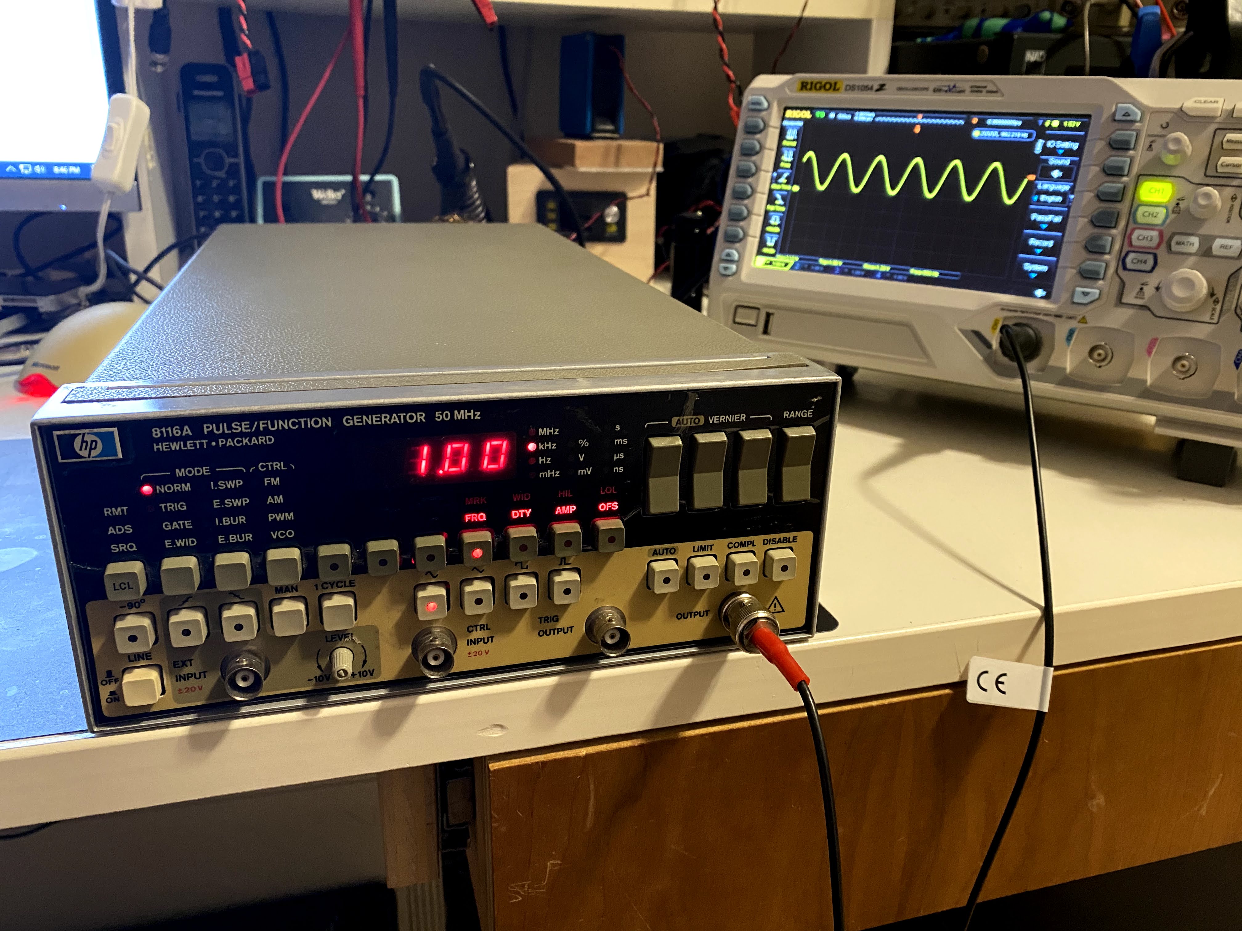 HP 8116A Pulse Function Generator 50MHz for PARTS/REPAIR