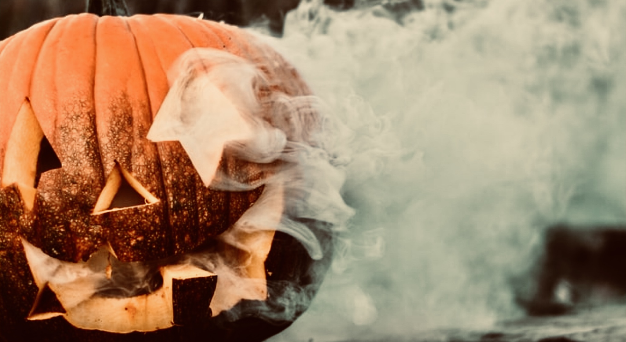 Jack o’lantern and fog