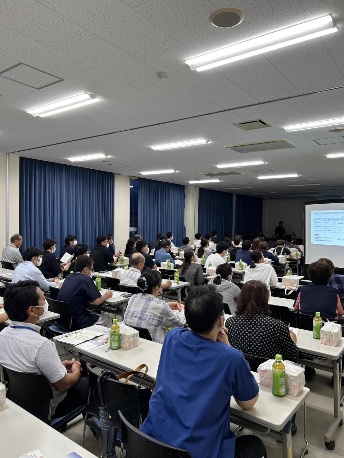 エミエミネットワーク勉強会 会場後方からの様子