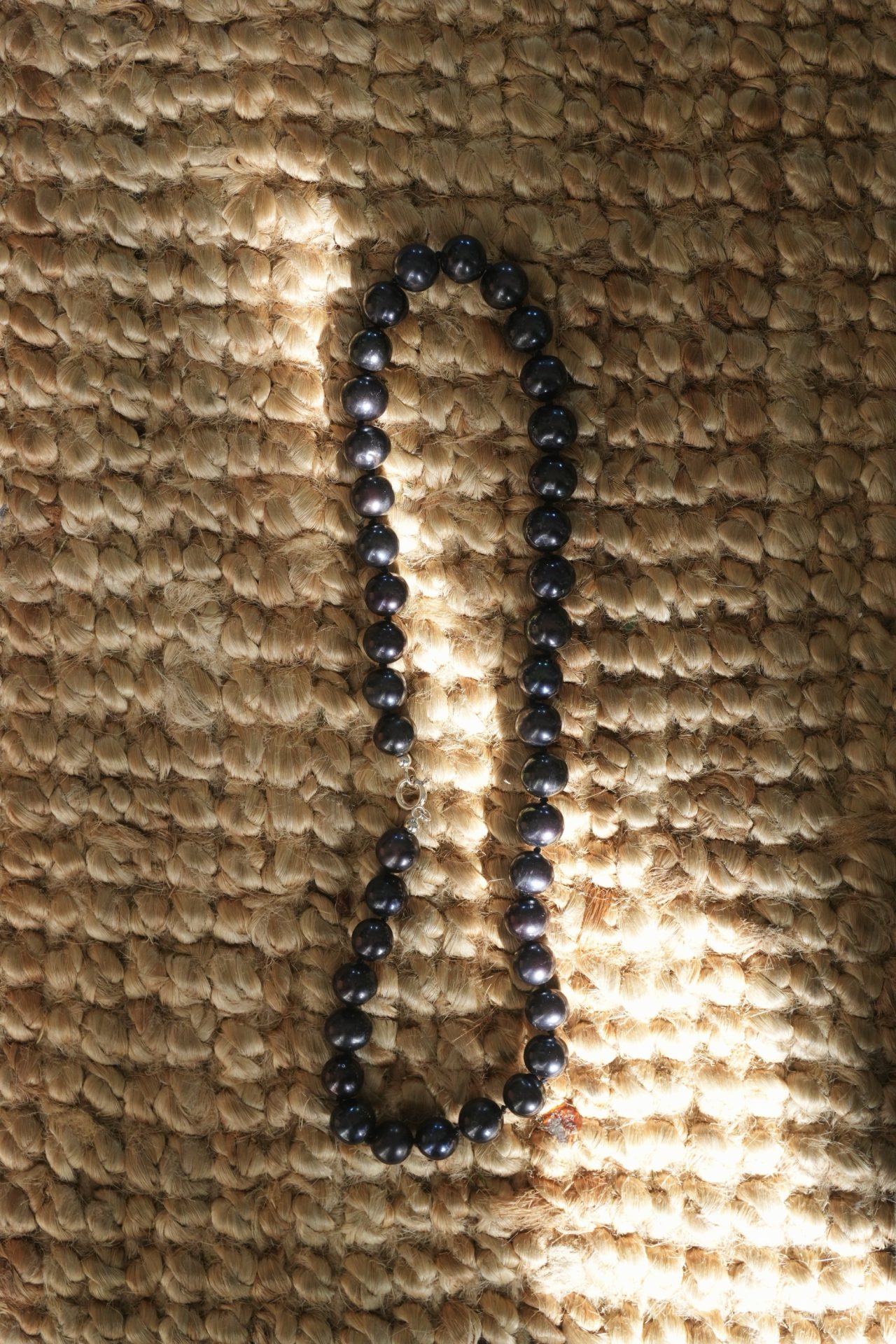 Black collier no 2
