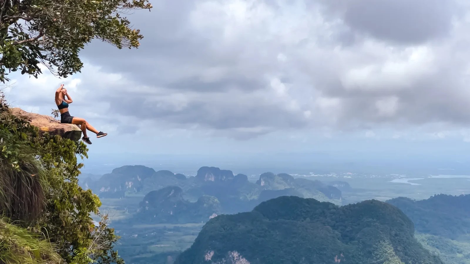 Dragon's Crest (Ngon Nak Nature Trail) hike Krabi Thailand