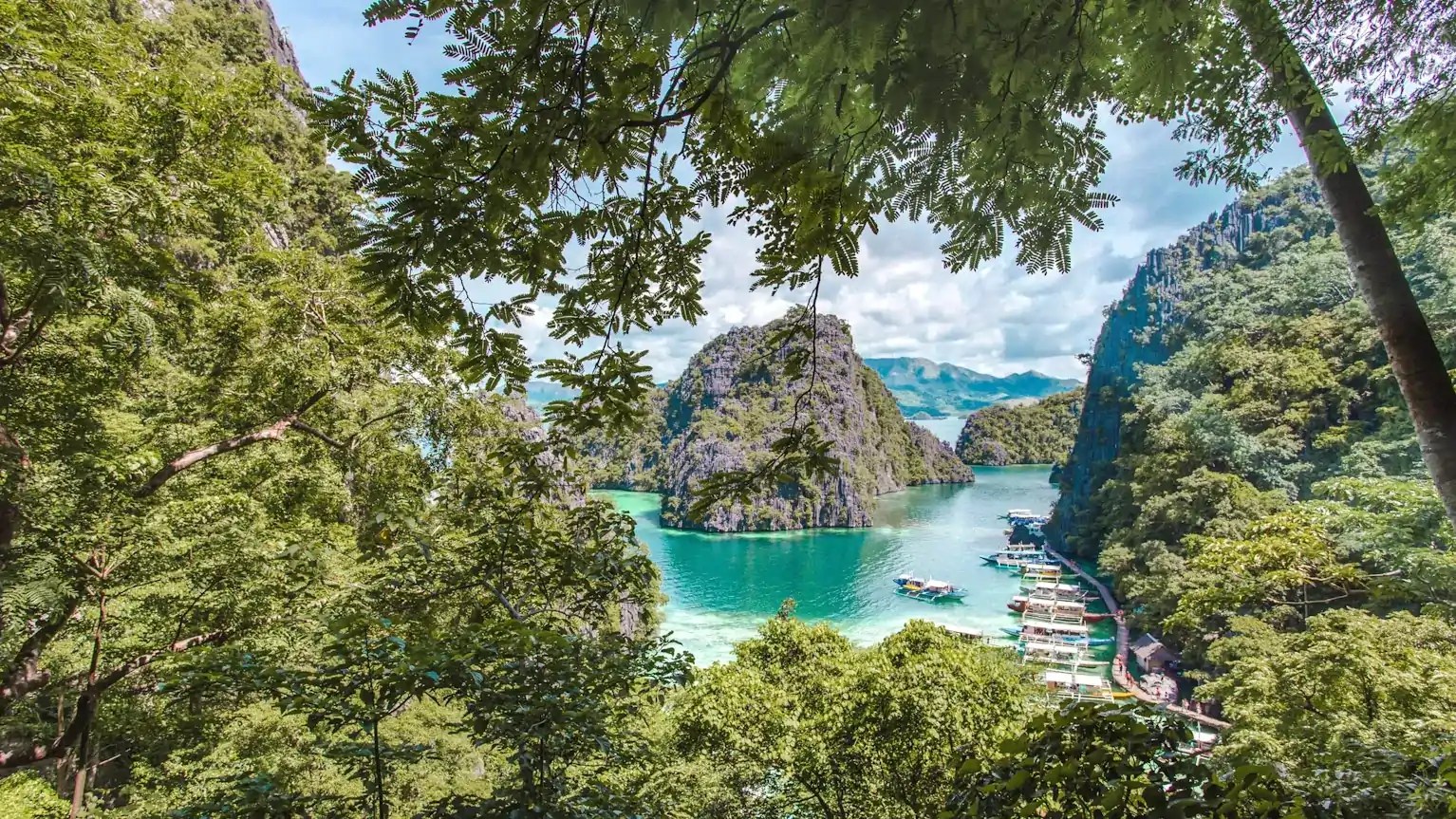 KAYANGAN LAKE Coron Philippines