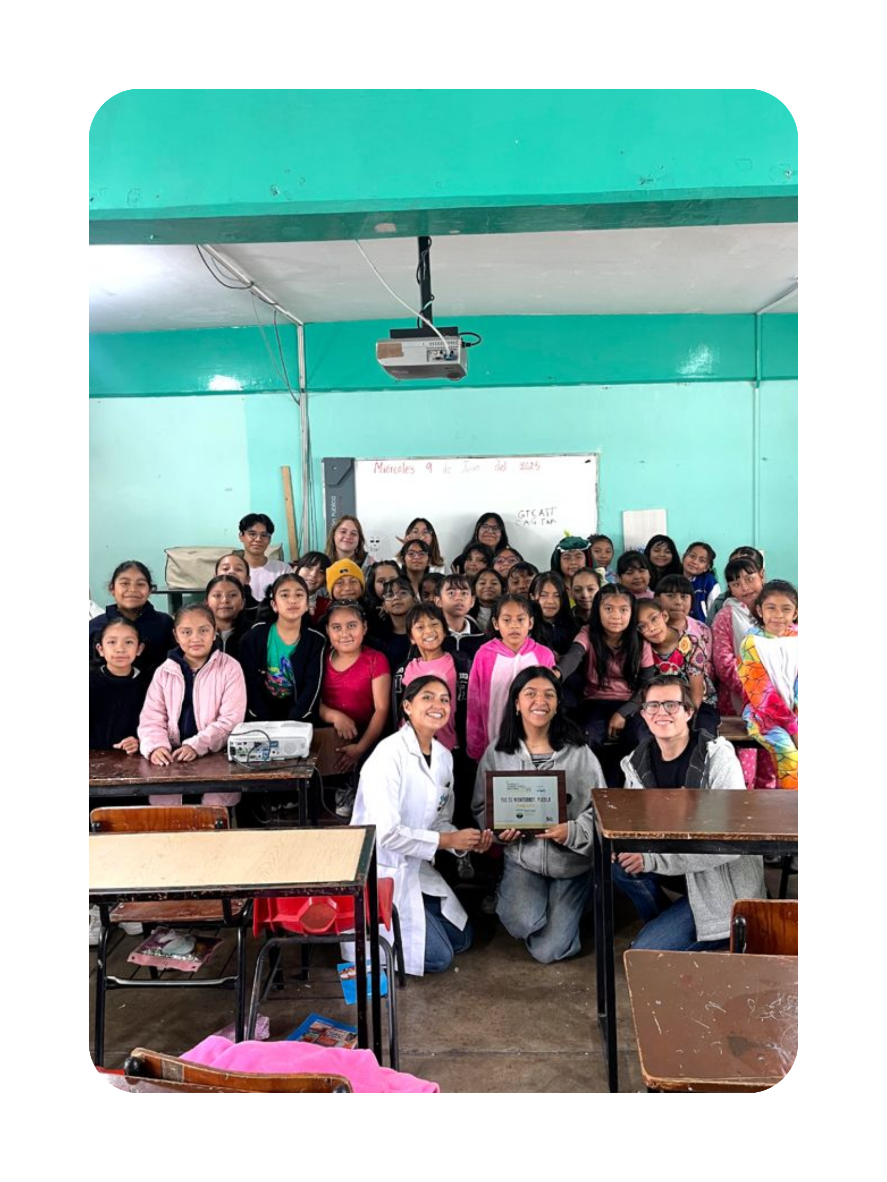 Curso STEAM a niñas de 4to de primaria (Escuela Cadete Juan Escutia) - Verano 2025