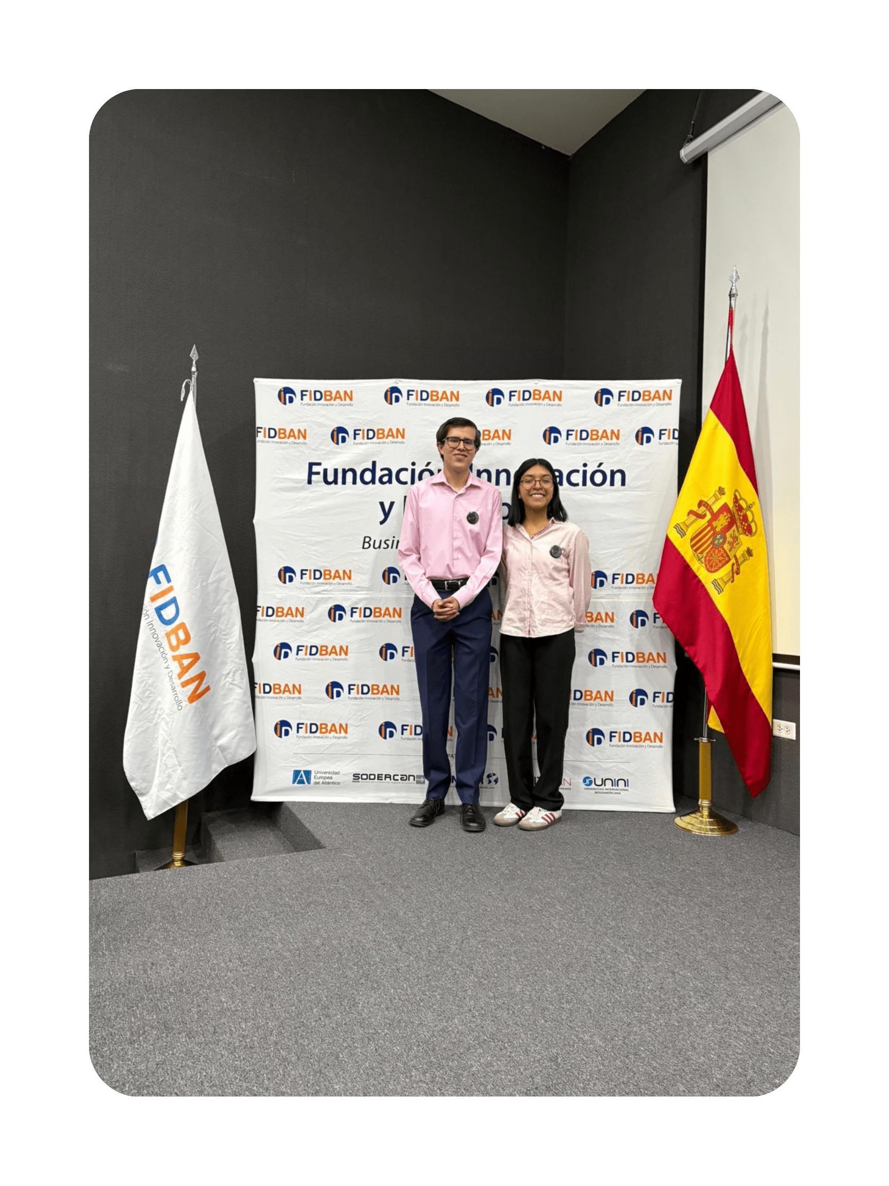 Participantes en ronda de inversión internacional FIDBAN 2025