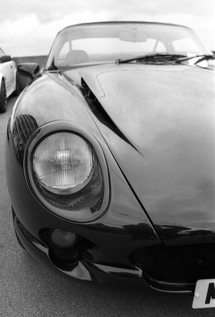 Reviewing the original daylight film processing tank: the Agfa