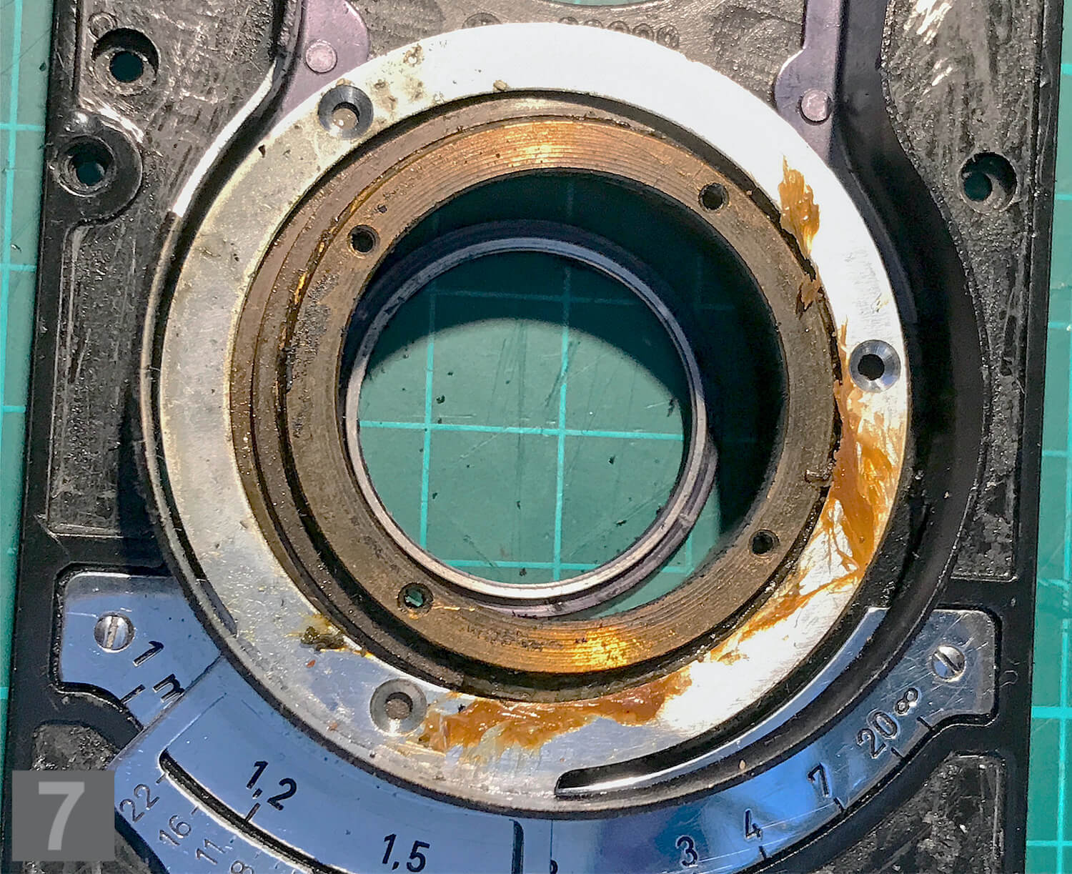 Caveat emptor, buyer beware: Restoring a Flexaret IV - EMULSIVE