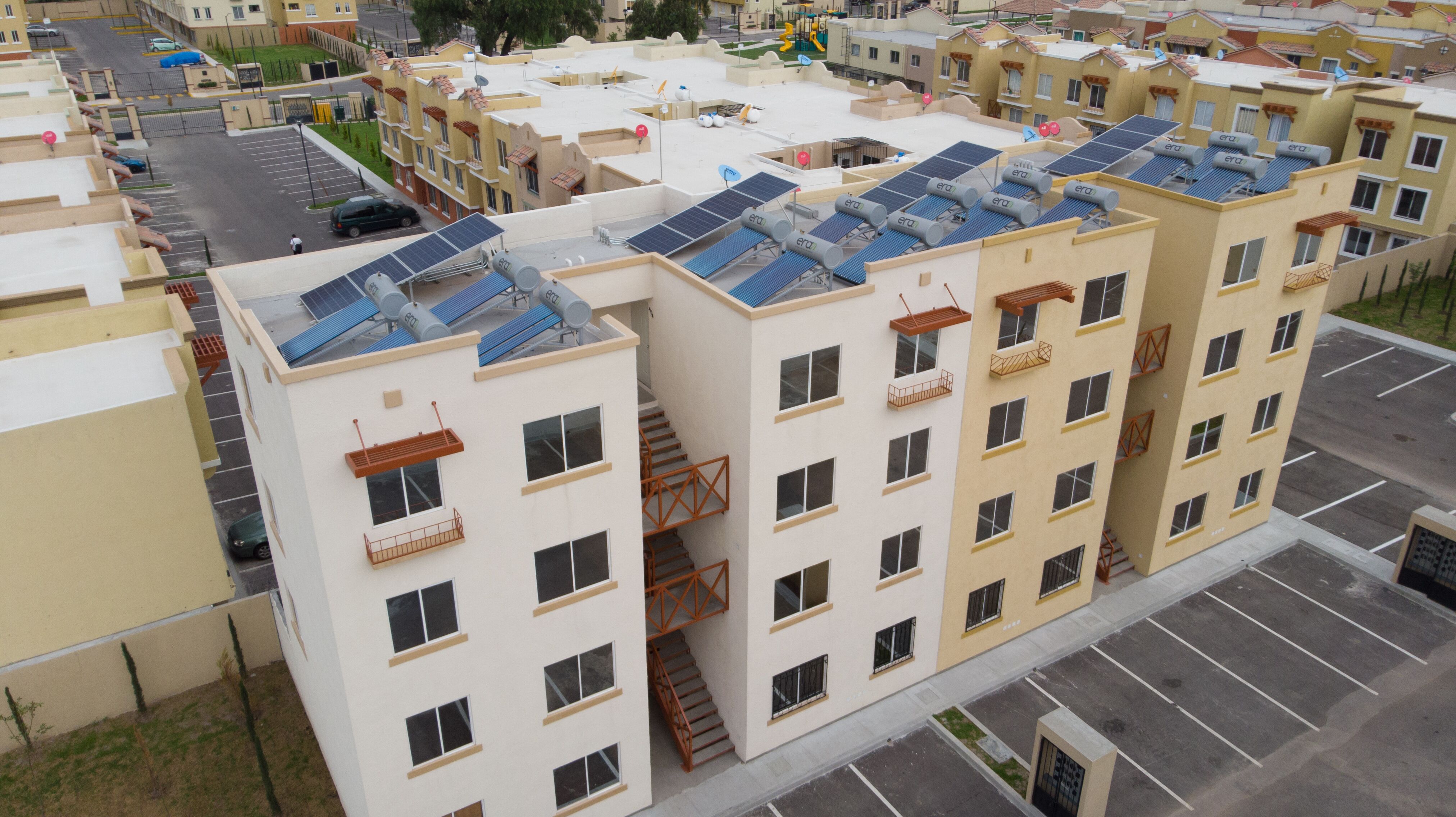 construcción sustentable en hospitales y casas