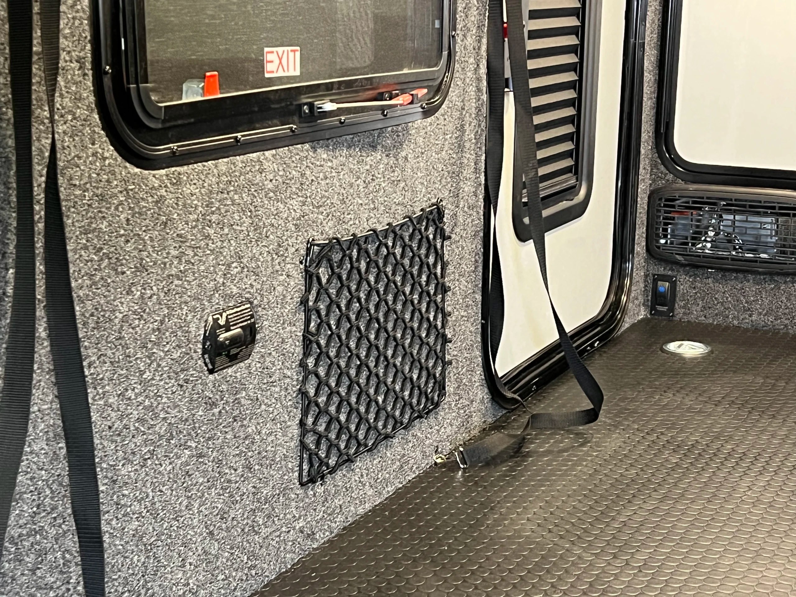 10MC Sidewall Net Storage R/S