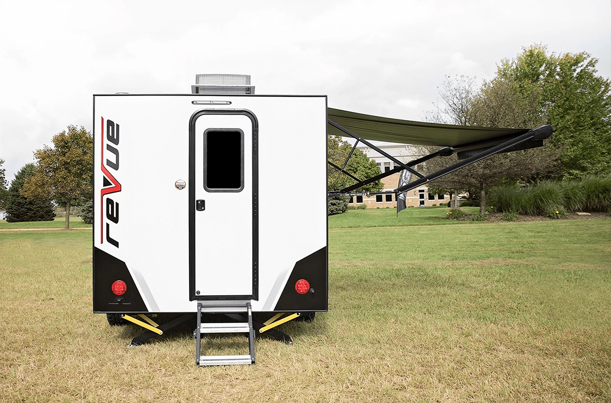 16BH / 16RB Rear Entrance & Step