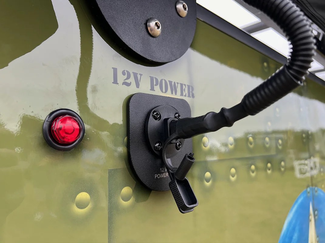 Fighter Pilot 12RK-SS 12V Power Ports