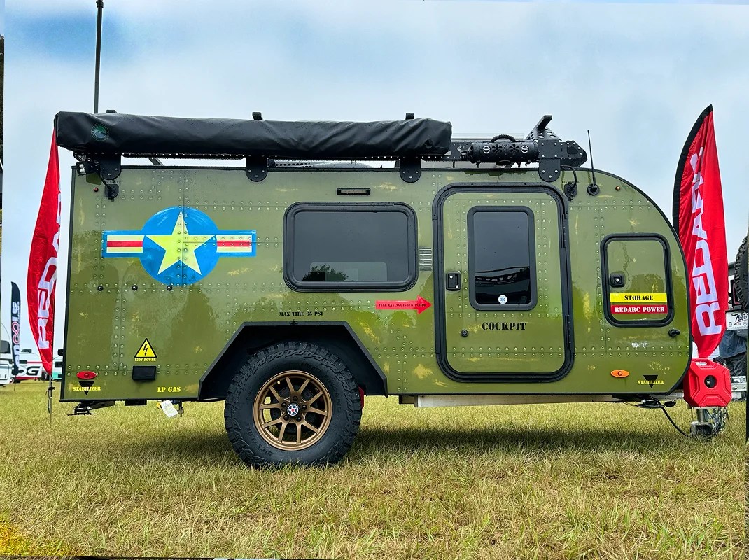 Fighter Pilot 12RK-SS Curbside