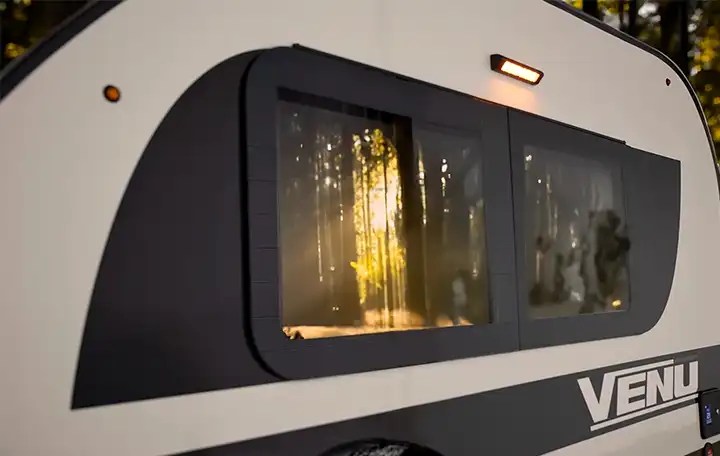 10RKS Dinette Window