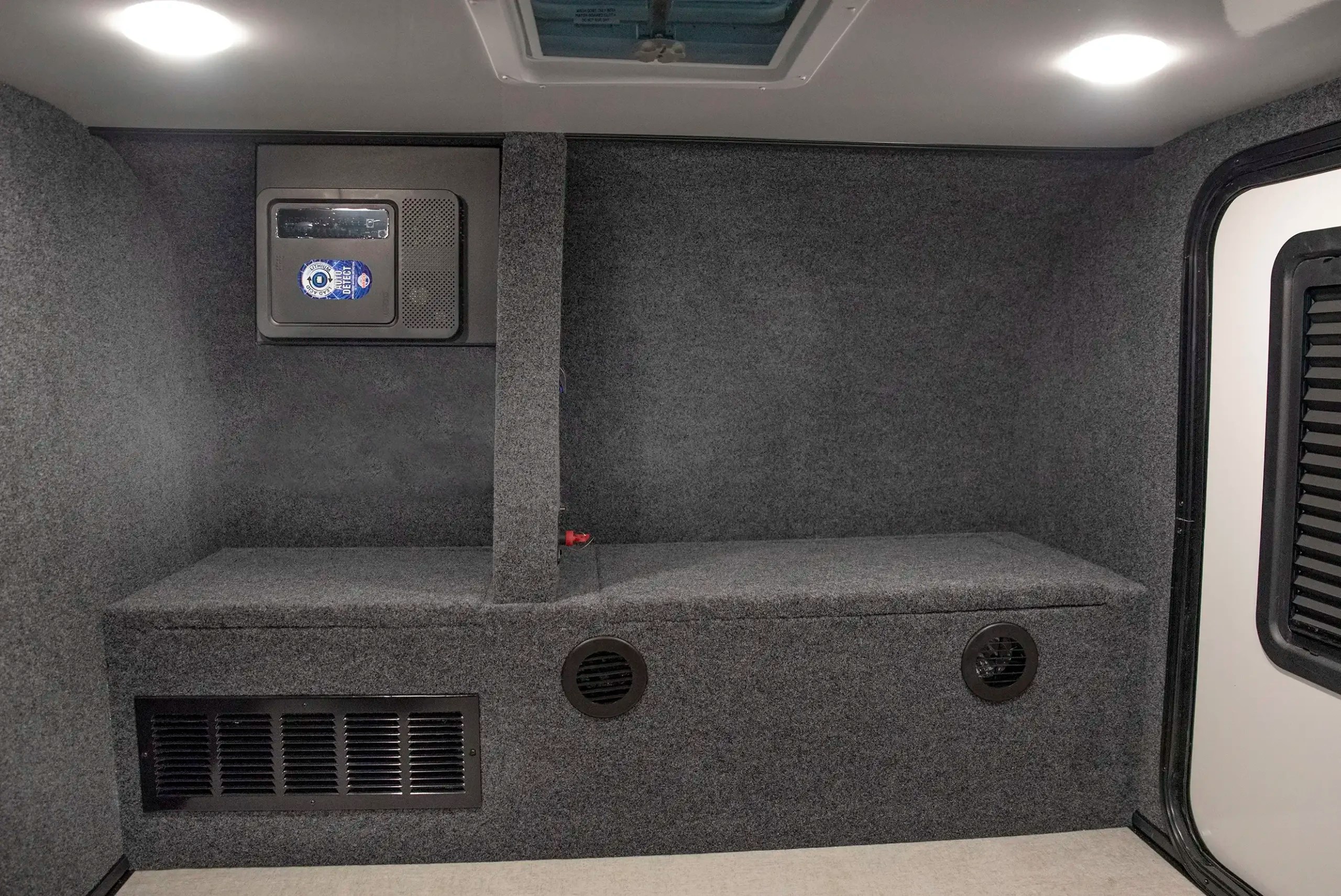 12RK-XT Front Interior Wall