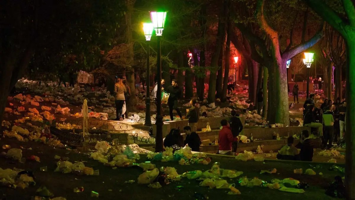 San Martín después del botellón de la madrugada del Viernes Santo