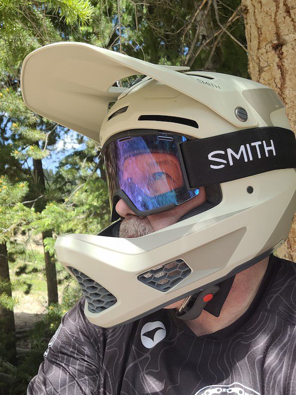Smith Squad XL MTB Goggle Review - Engearment