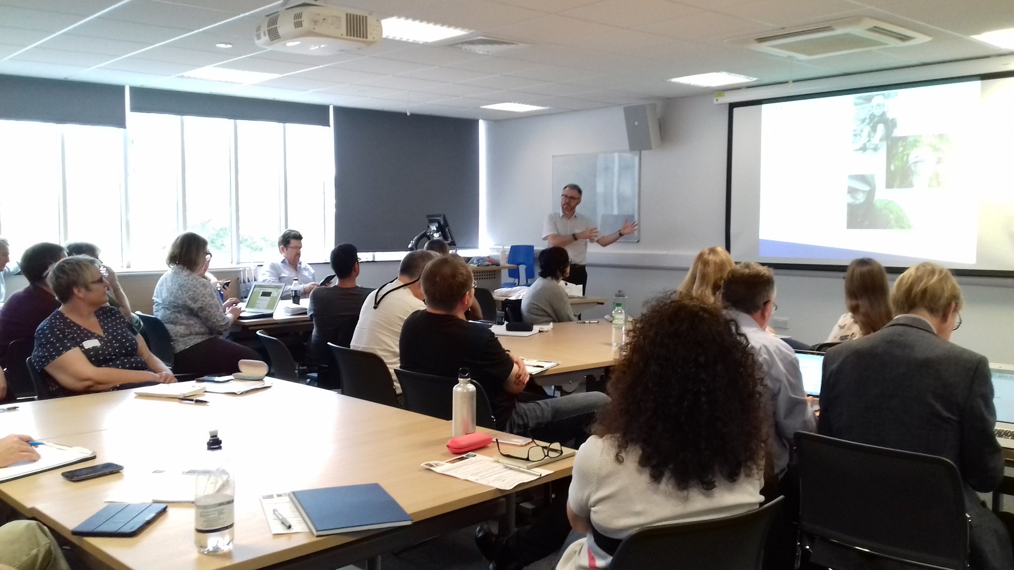 E-Learning or a-Gimmick? Evaluating the use of rich media in Geography fieldwork