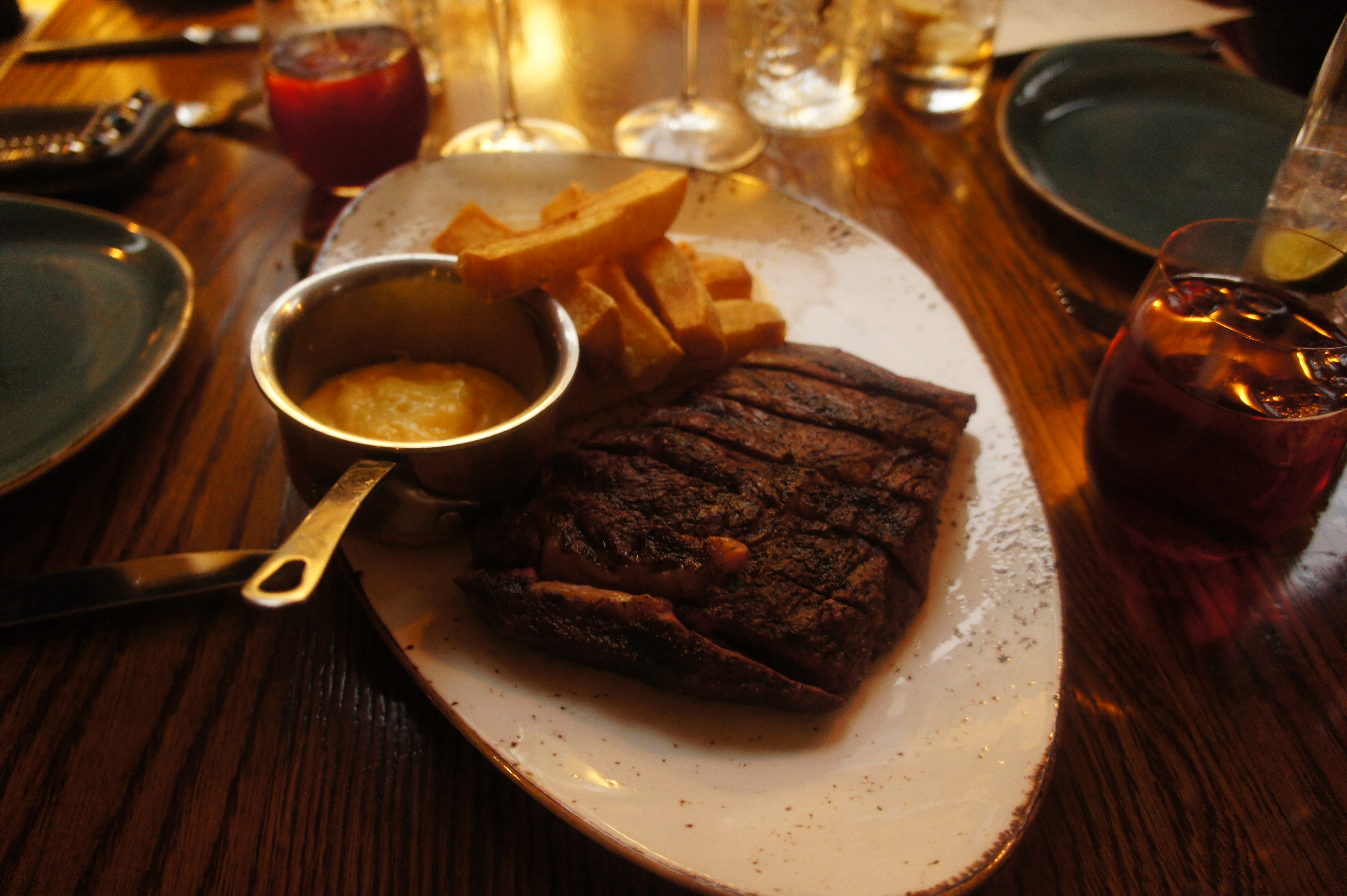 Rib-Eye, Bearnaise and Trip