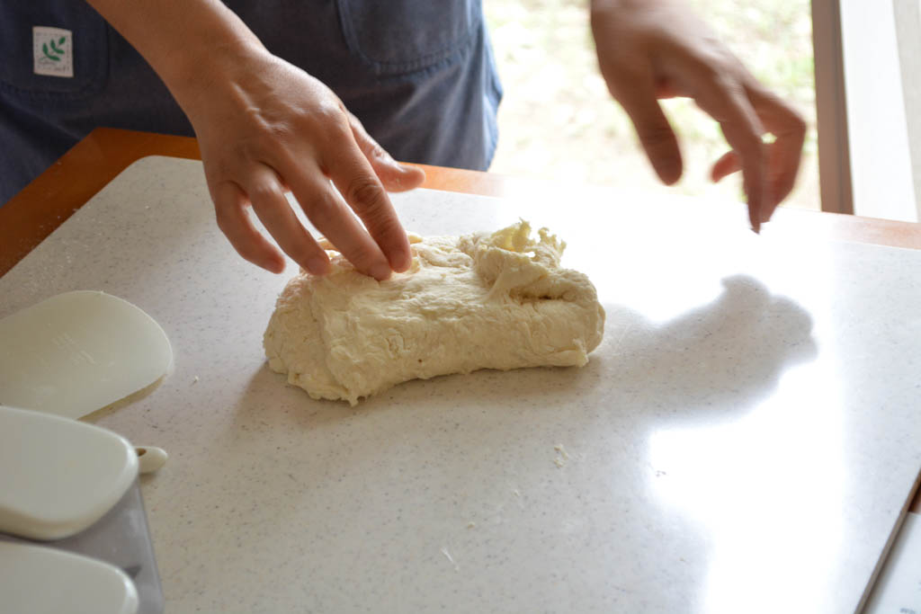 コネコネしては