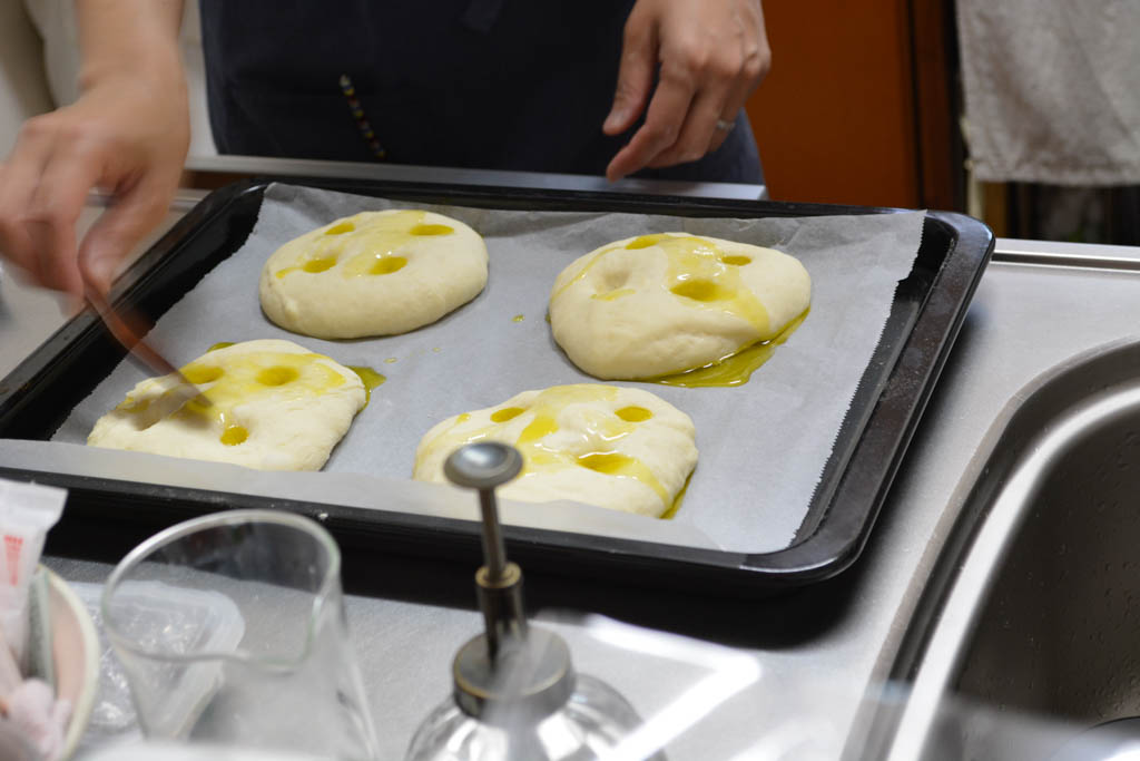 こちらはオリーブオイルをかけて。