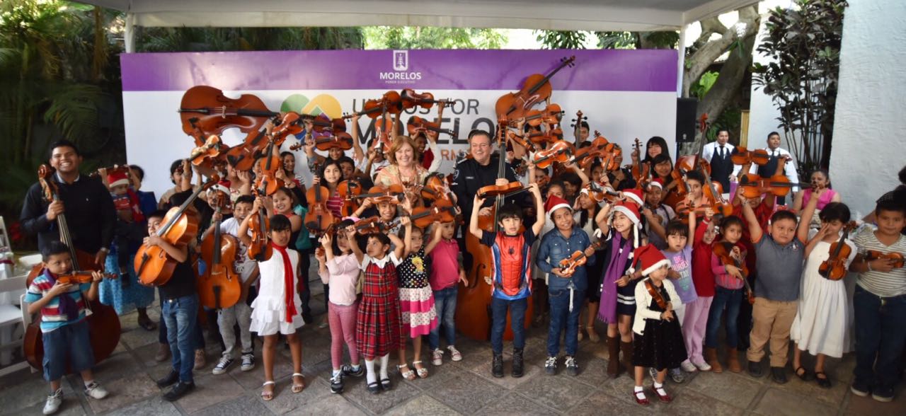 Festejan a niñez de Patios de la Estación