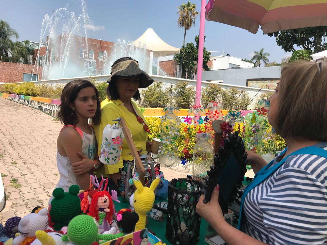 Disfrutaron cientos de personas del Festival Internacional de la Primavera en Acapantzingo
