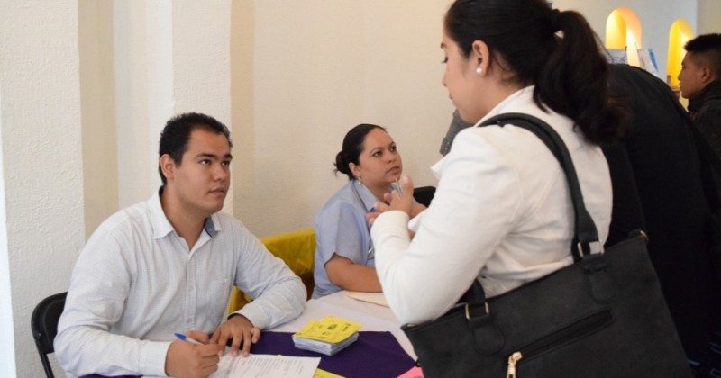 Realiza SNE Feria del Empleo en Cuernavaca