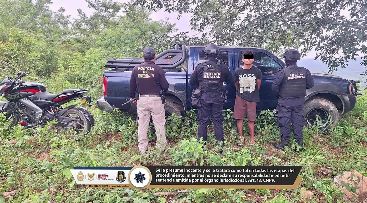 Policía Estatal detiene a dos personas y asegura drogas en Igualapa
