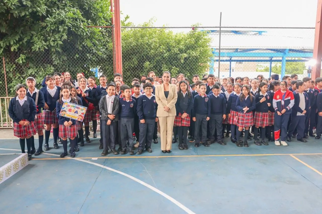 Gobernadora Evelyn Salgado da inicio al ciclo escolar 2026-2027 en Guerrero