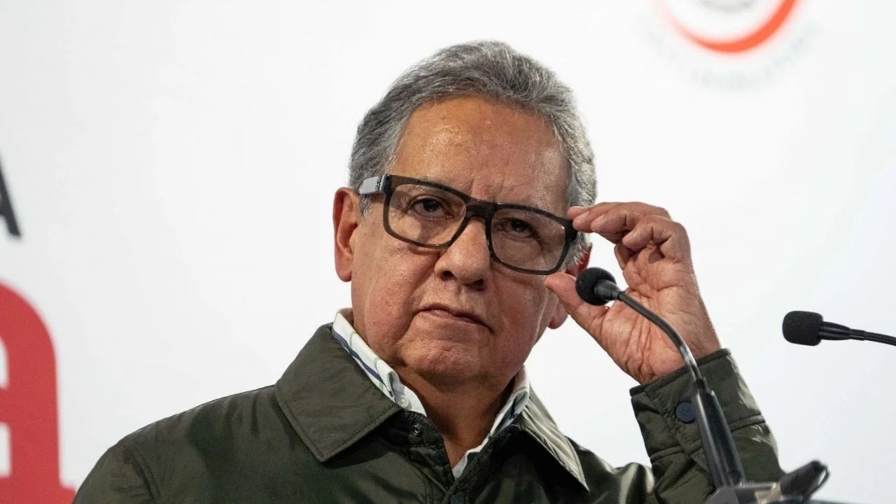 Higinio Martínez asume la presidencia del Senado de la República