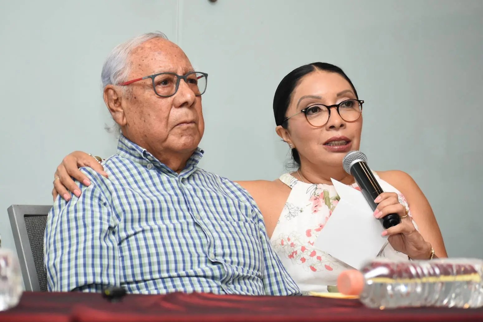 José Ojeda anuncia adhesión total al proyecto político de Esthela Damián Peralta
