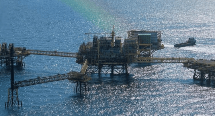 Derrame de petróleo frente a Campeche avanzará hacia el oeste en cinco días