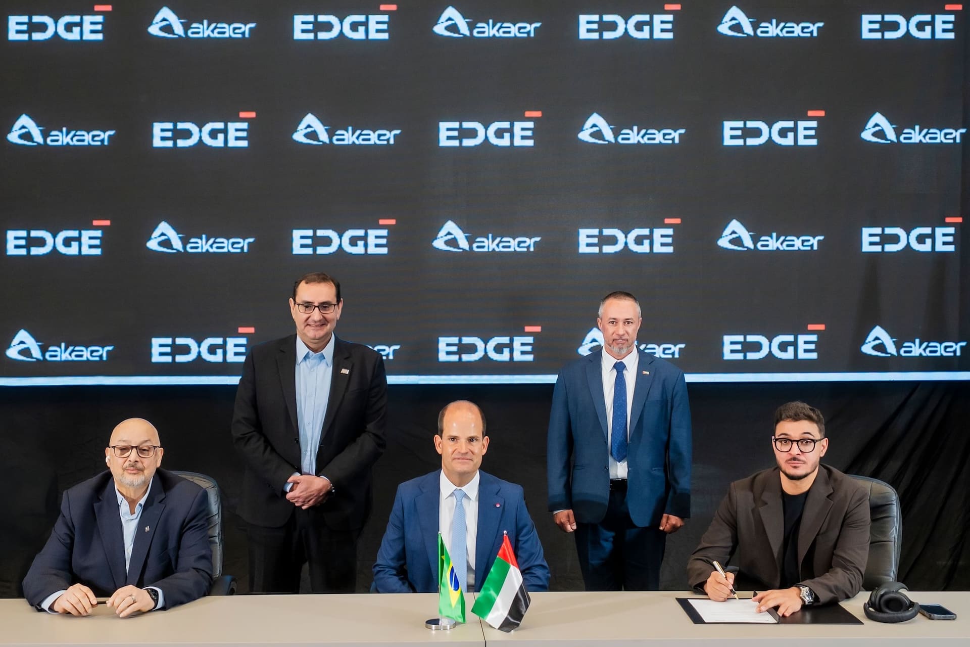 إيدج توسع حضورها في البرازيل بصفقة استحواذ جديدة + جلفار تستكمل التخارج من صيدليات في عُمان
