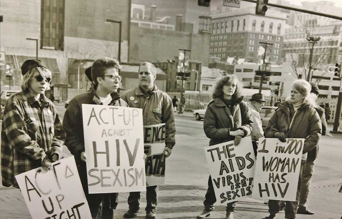 Positive Pictures: A Gay History　HIVの沿革 40 years after first reports, myths persist about HIV/AIDS