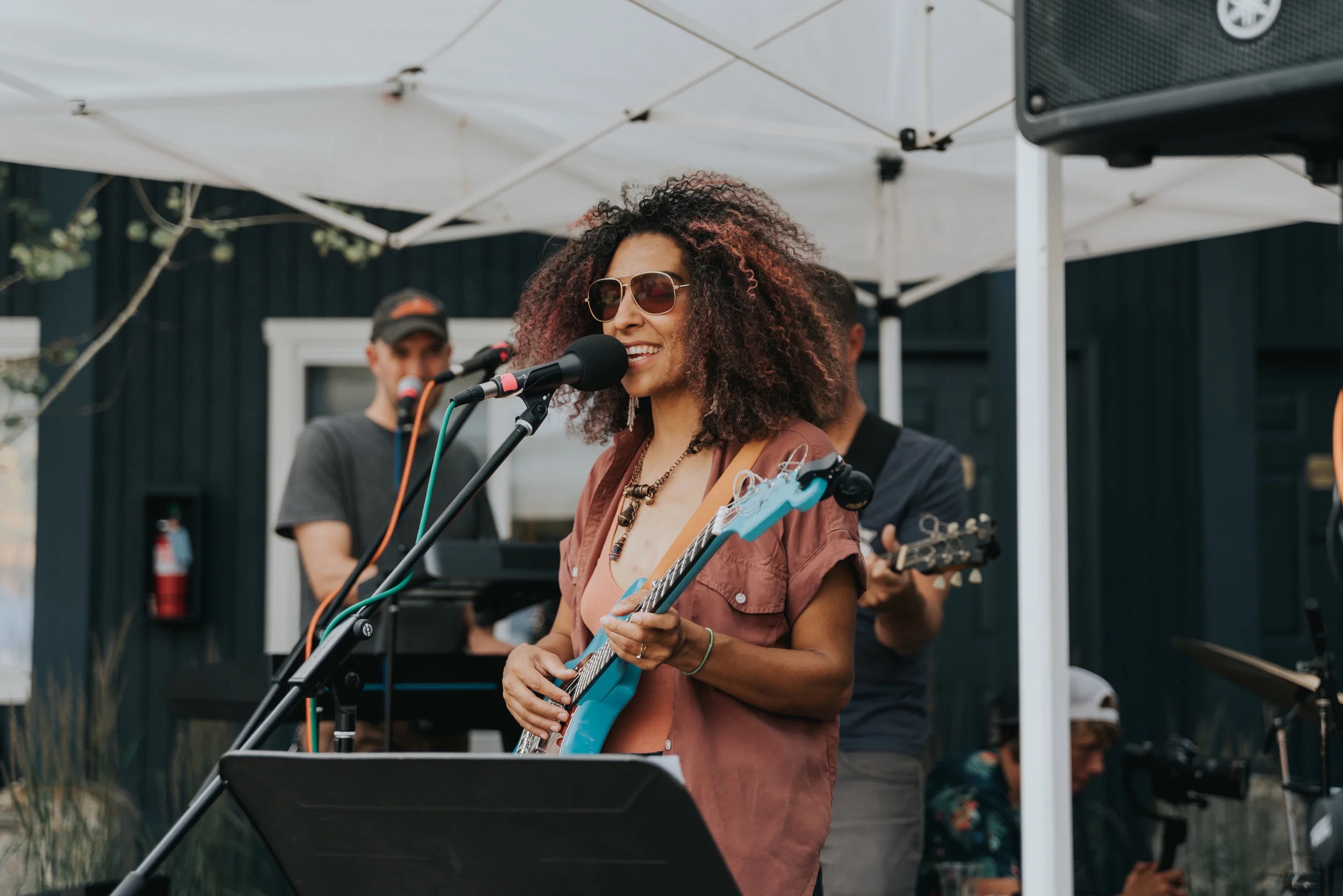 Samantha Rise: This Girl Rocks