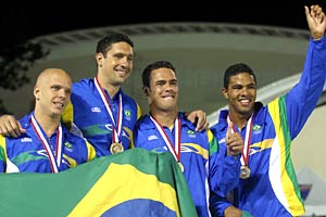 O 4x100 Livre também obteve o ouro.