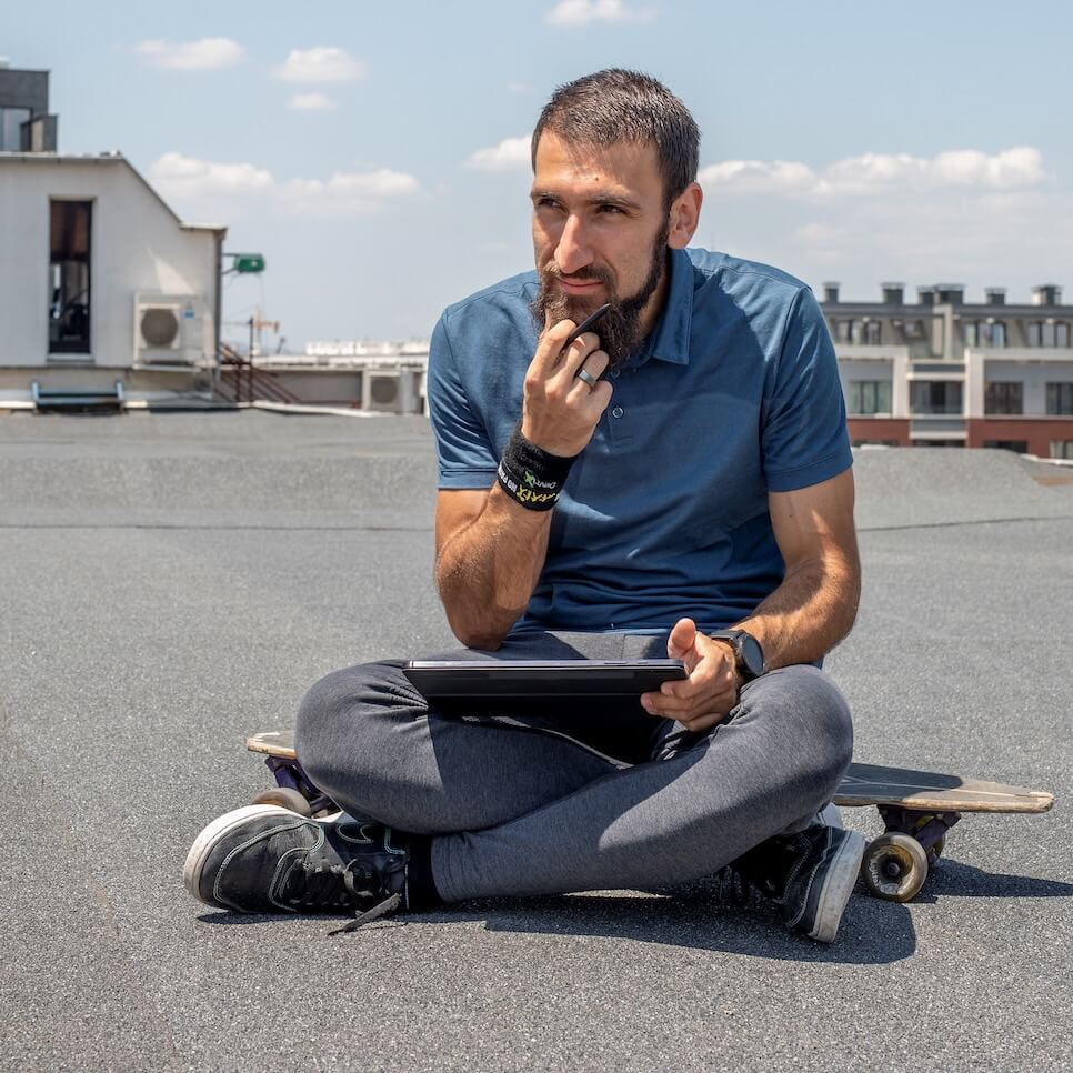 Author Mario Peshev Shares Inspiration & Advice from New Entrepreneur Book, MBA Disrupted