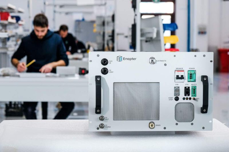 About Us Enapter - 4K Geometric Patterns for Desktop