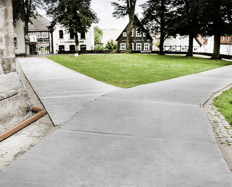 Ground protection mats for heavy equipment