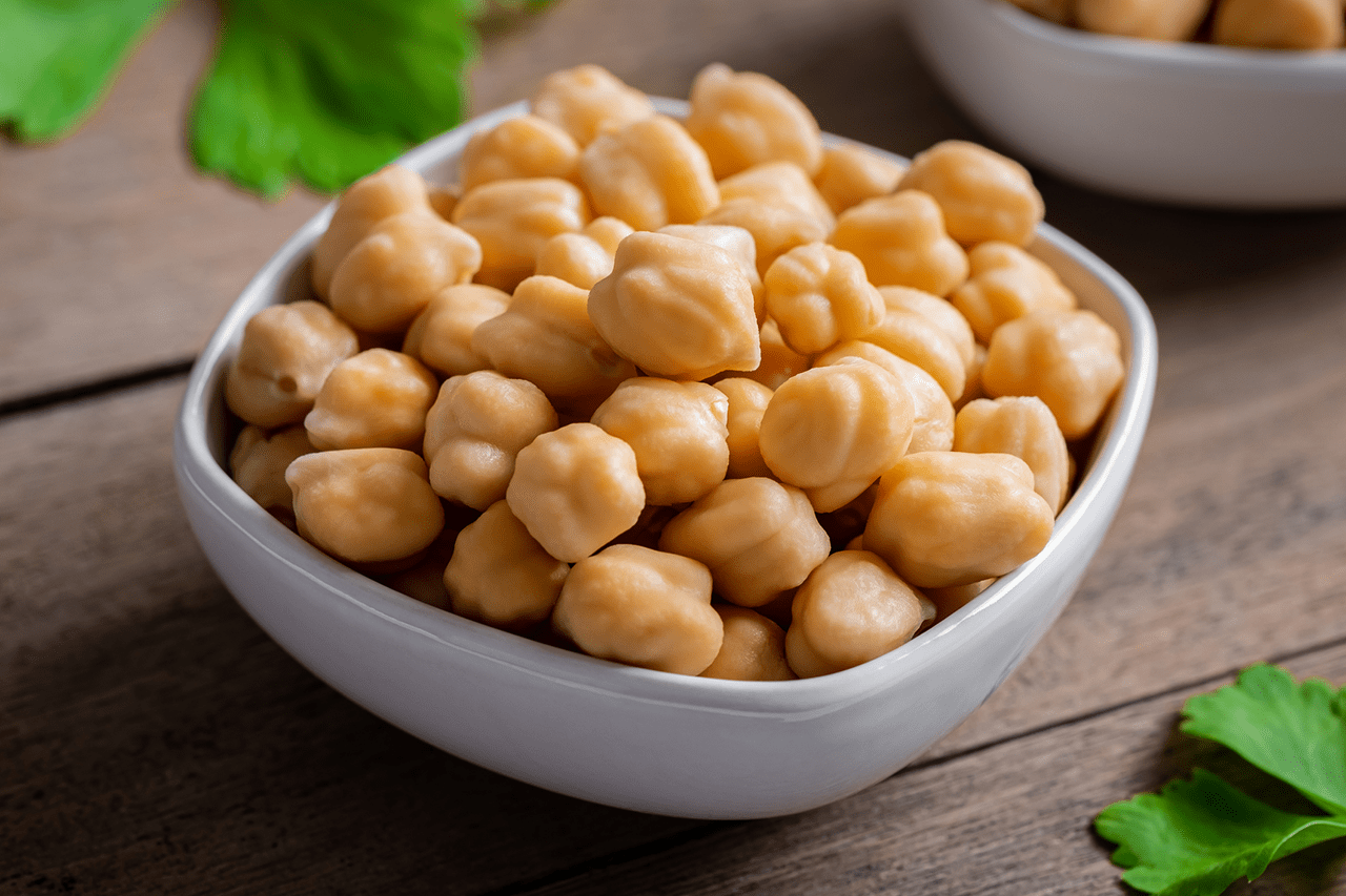 Chickpea, whole food protein, chickpeas, plant-based protein, healthy legume, macrobiotic ingredients, vegan protein source, nutritious chickpeas, fiber-rich food, natural protein, macrobiotic nutrition, meat alternative, lentil family, balanced diet, superfood legume, protein-rich food