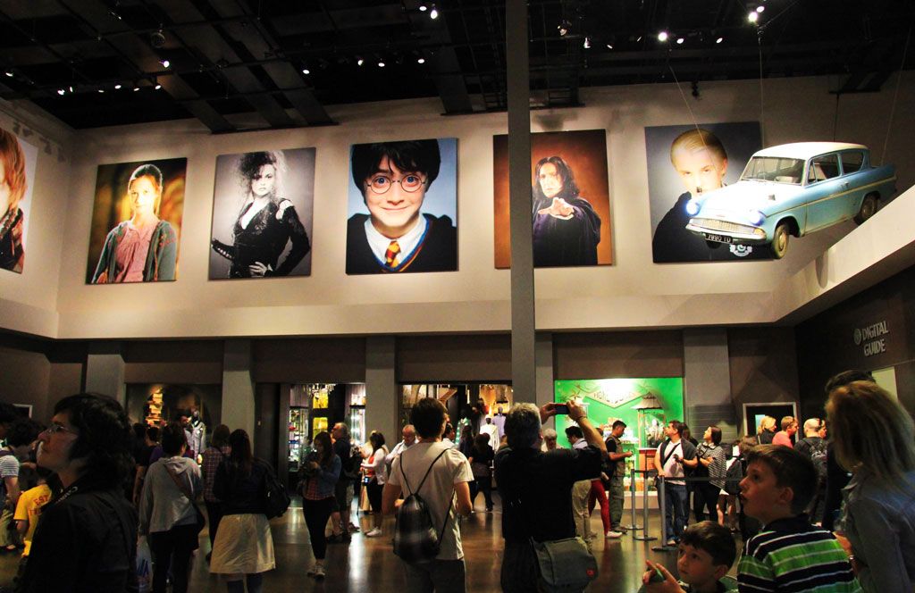 Photo Люди во всем мире очарованы фильмом о гарри поттере на протяжении почти десяти лет. Volshebnyj Mir Garri Pottera 5 Ekskursij Ekvatorial