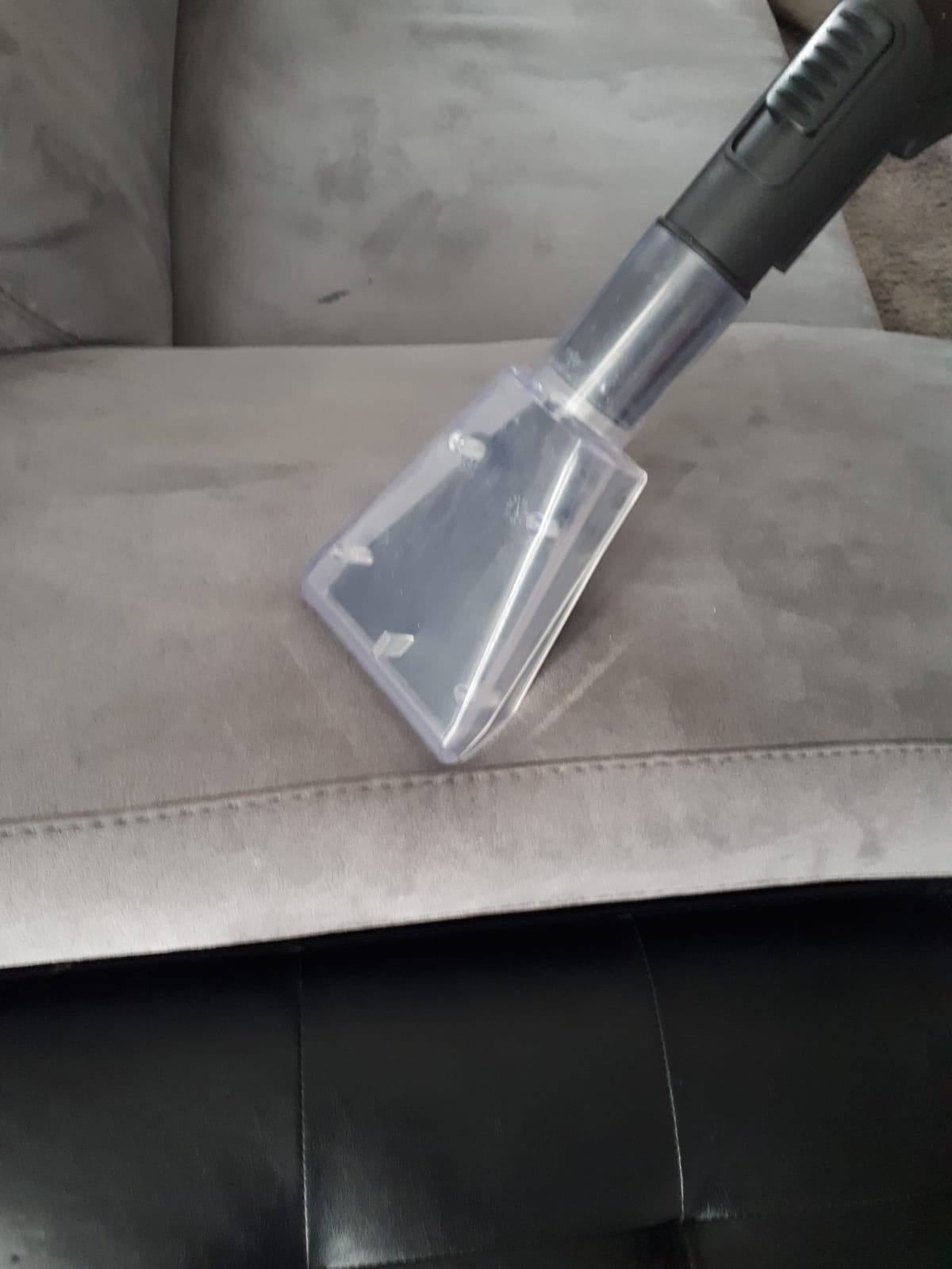 pulizia divani Bergamo