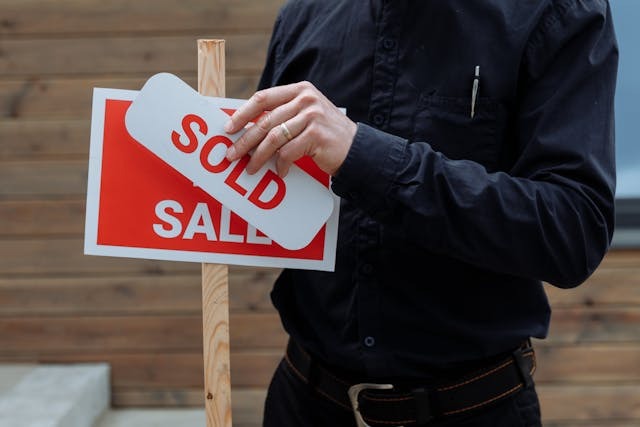 How to Secure the Very Best Price When Selling Your Home