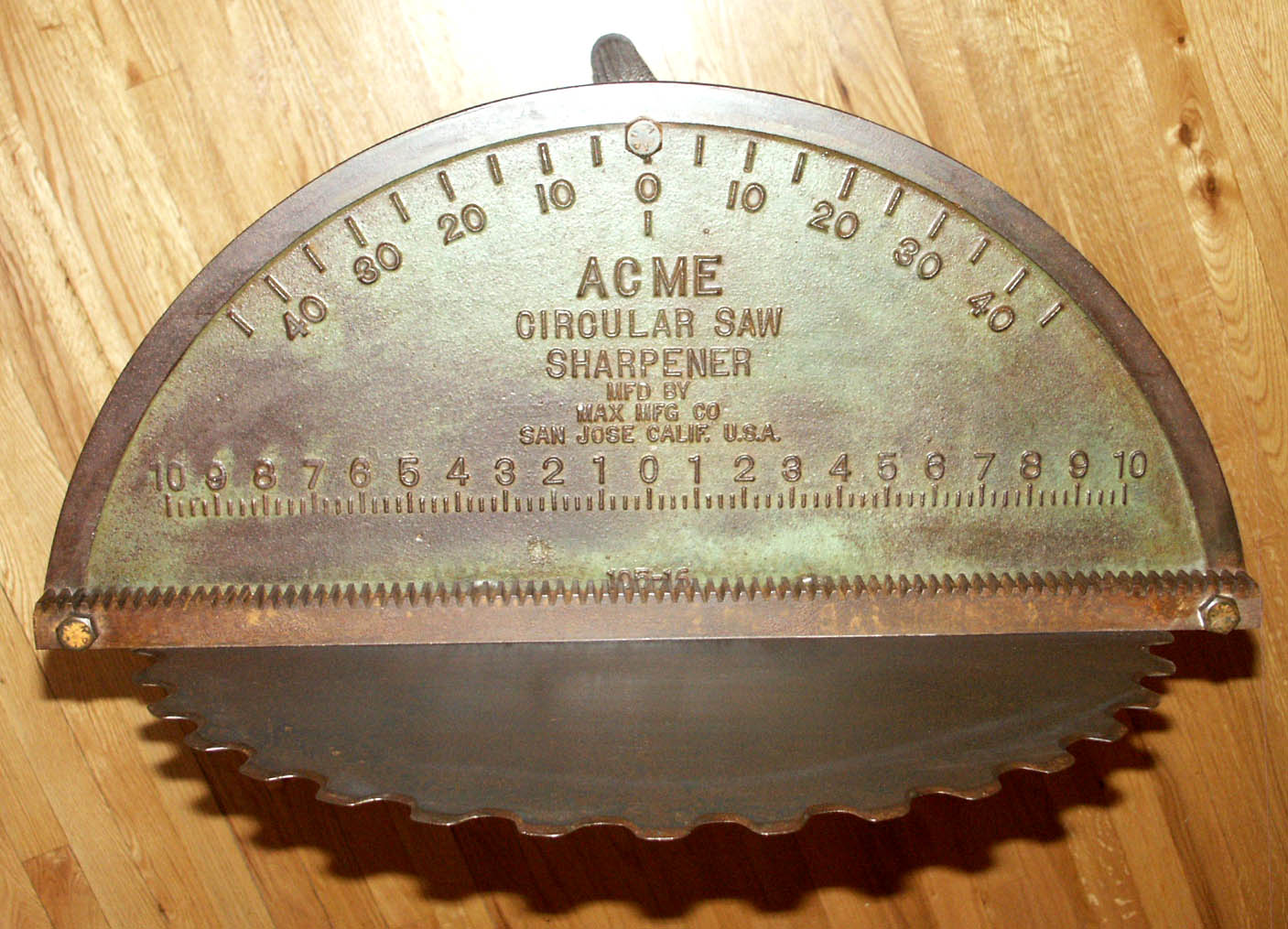 Acme saw blade table