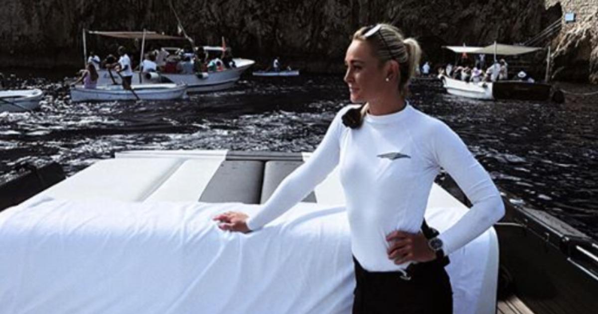 Hallan muerta a modelo en barco de empresario mexicano