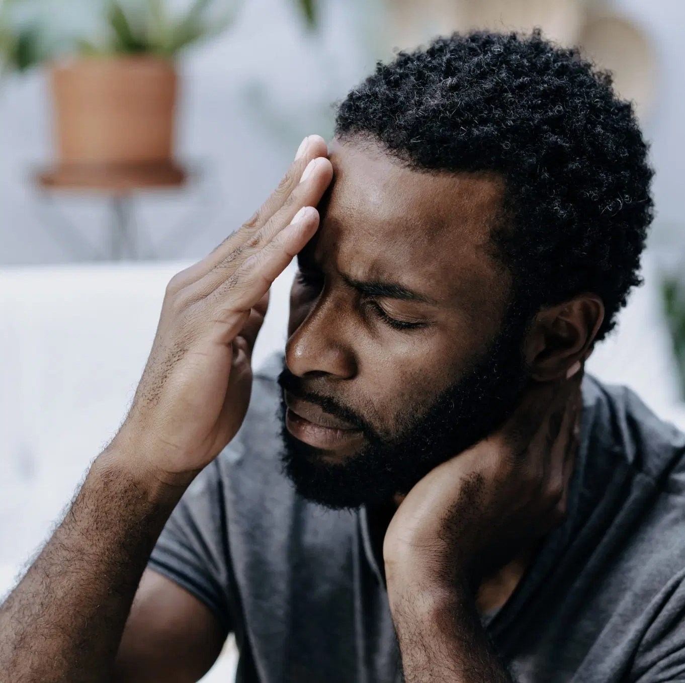 Headaches Migraine Physio23 - Creative Dark Photo - 4K