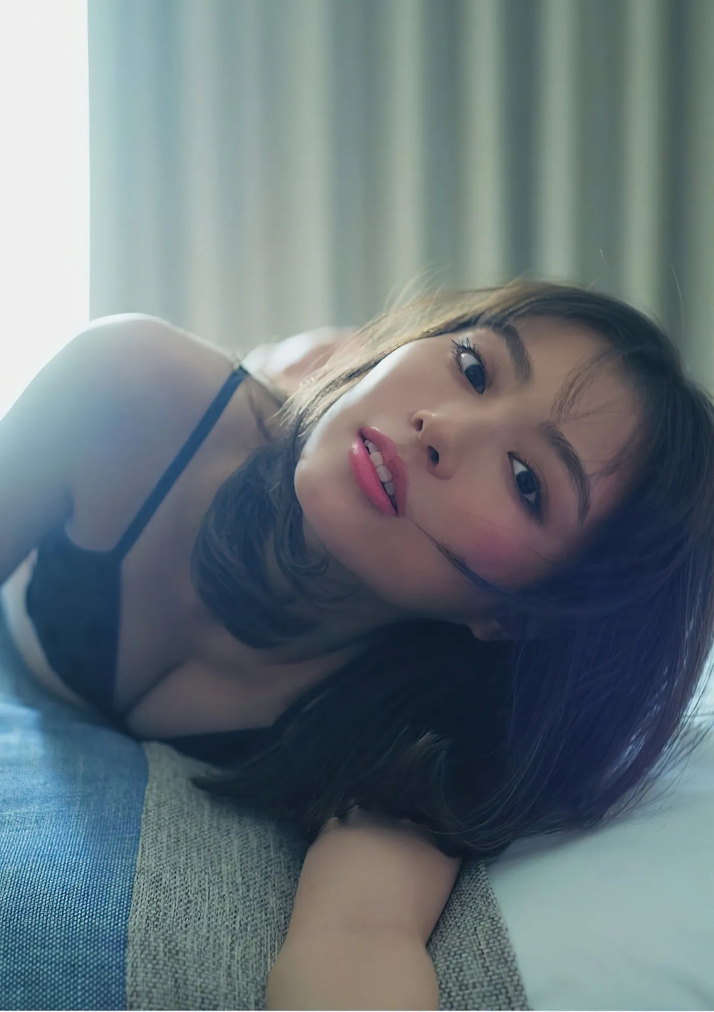 内田 理央 エロ 画像