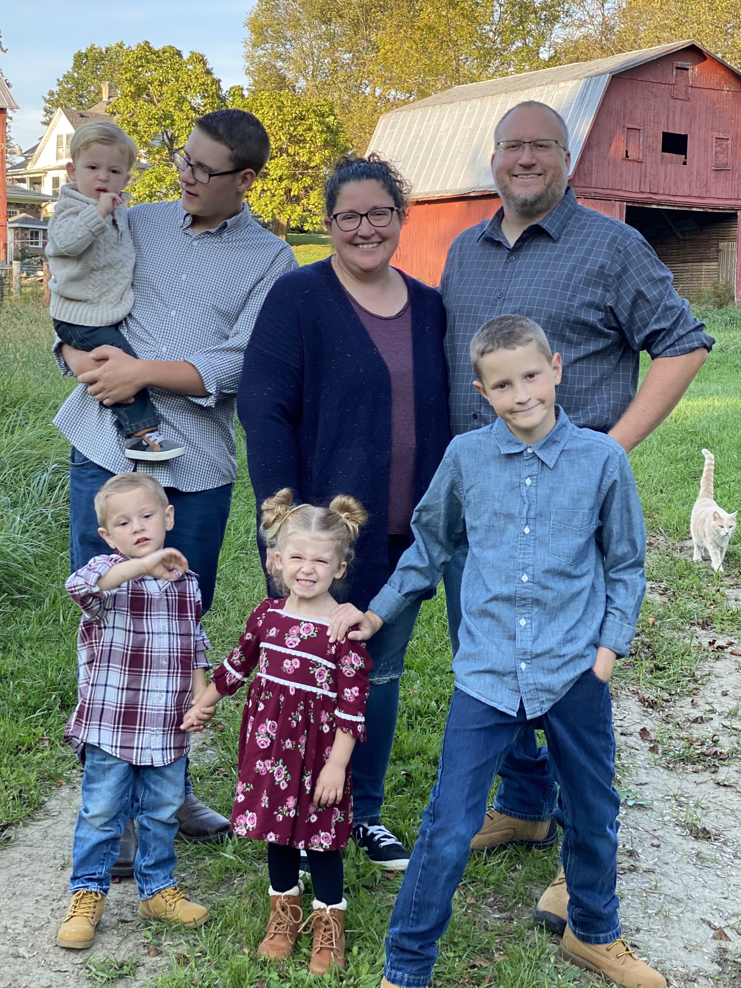 meet the 5 kids that still live at home