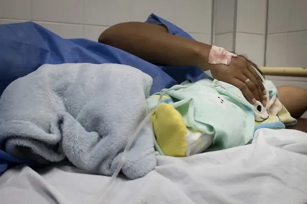 Metges del Mon denuncia la vulneración sanitaria del derecho a la atención de 33 personas Metges Del Món Denuncia Que Salud Vulneró El Derecho A La Atención De 33 Personas